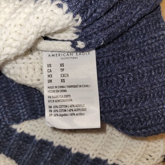 American Eagle Oversized Cropped Blue White Striped Chunky Knit Sweater XS - Picture 9 of 11